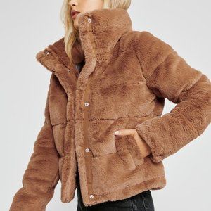 Abercrombie and Fitch XXS Womens Faux Fur Puffer Jacket
